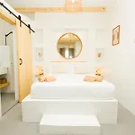 El Charco Lofts - By Az
