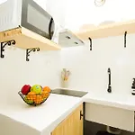 El Charco Lofts - By Az