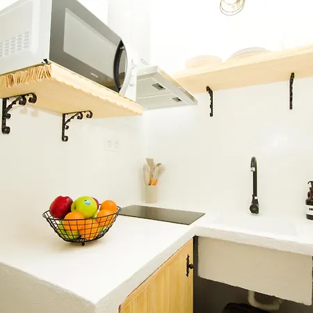El Charco Lofts - By Az