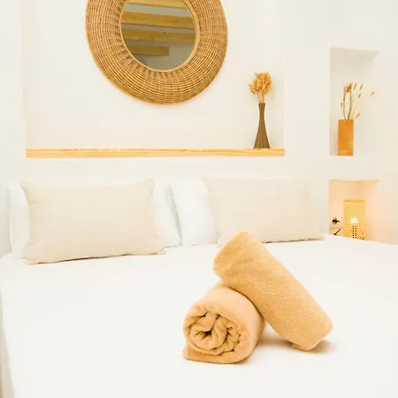 El Charco Lofts - By Az